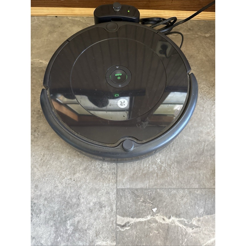 iRobot Roomba 694 Vacuum - Wi-Fi Connectivity - Works with Alexa.